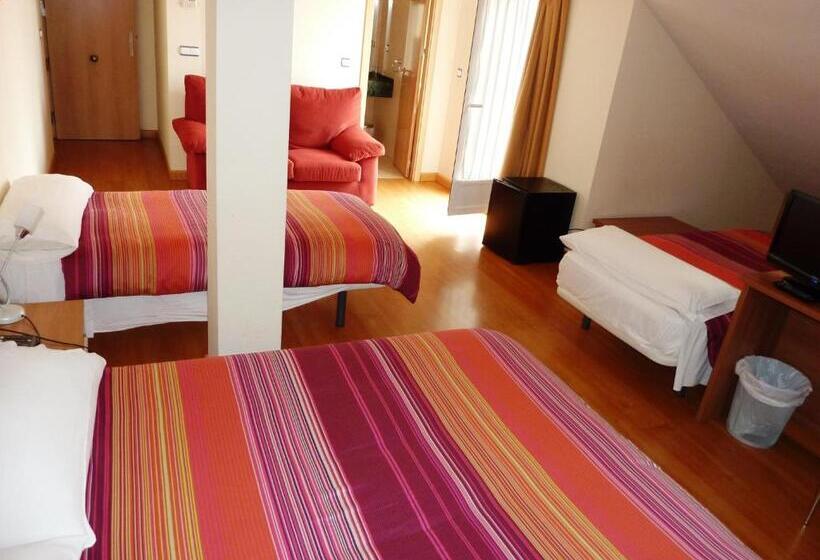 스탠다드 트리플 룸, Hostal La Morada