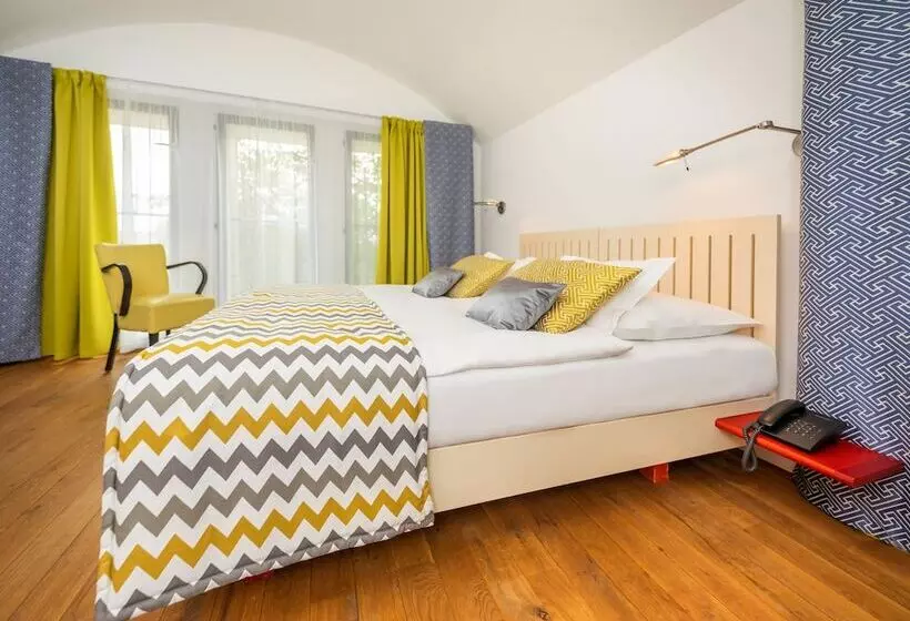 デラックスルーム, Bellevue Hotel Benešov