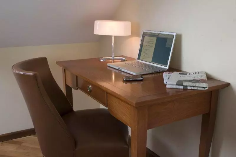 Habitación Estàndard Individual, Csejtei