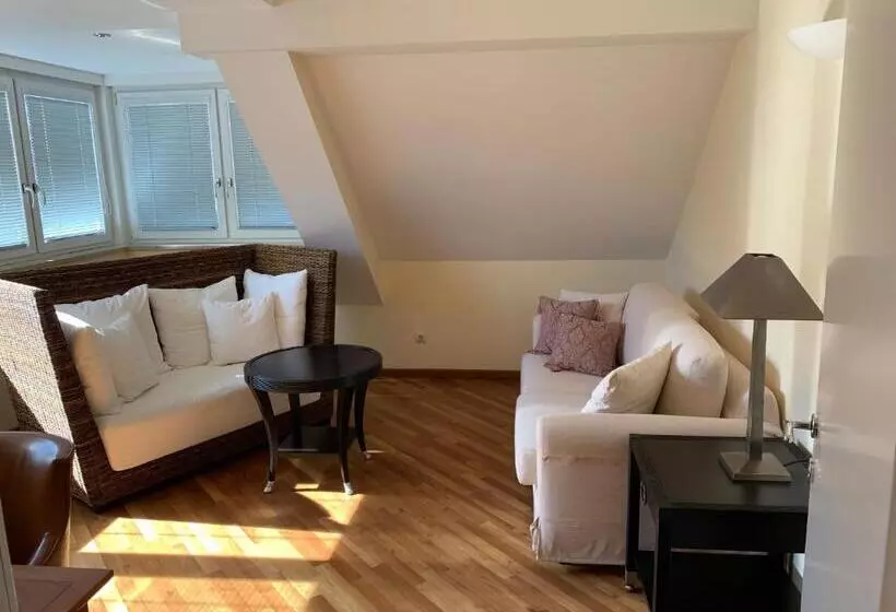 Suite, Csejtei