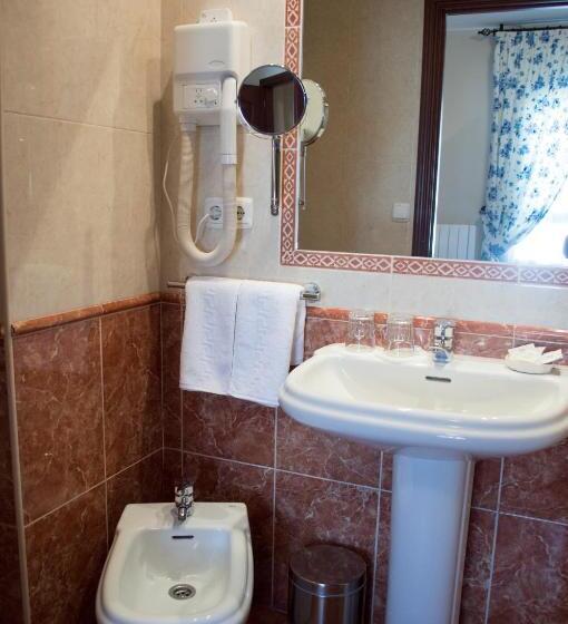 Camera Basic, La Posada Del Molino