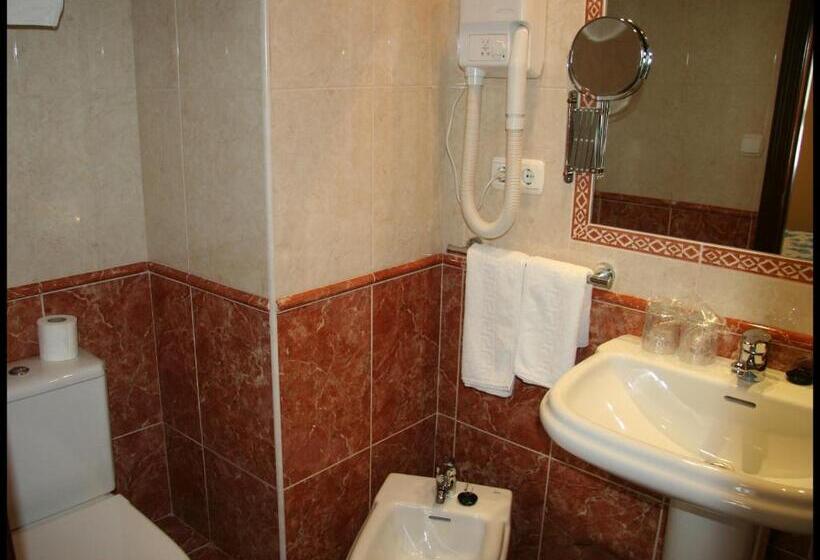 Camera Basic, La Posada Del Molino