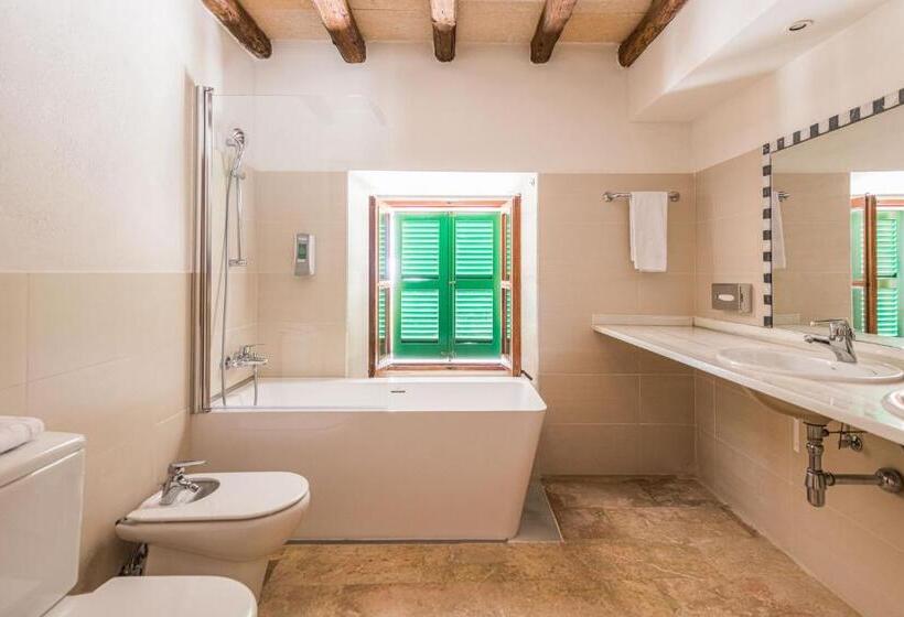 スタンダードルーム, Monnaber Vell