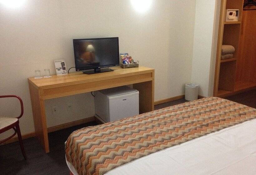 Standard 3 Pers. Værelse, Nacional Inn Sorocaba