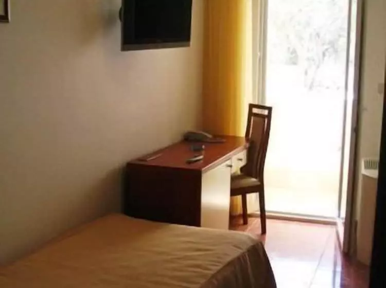اتاق استاندارد یک نفره, Villa Daniela