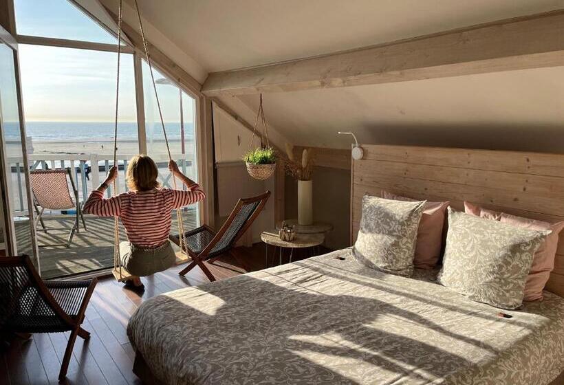 Номер Deluxe Вид на Море, Villa Trémail   La Plage Au Pied De Votre Chambre