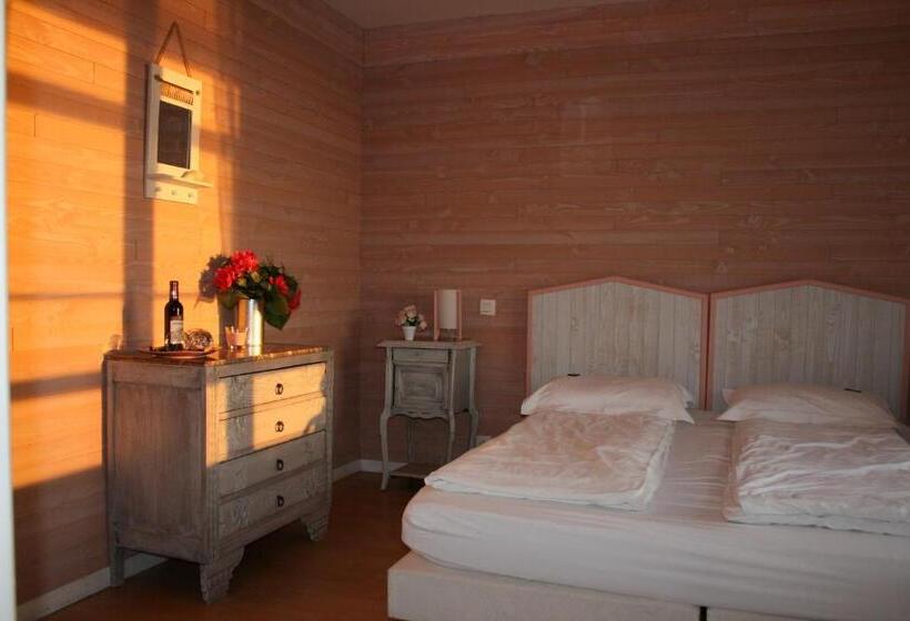 Номер Deluxe Вид на Море, Villa Trémail   La Plage Au Pied De Votre Chambre