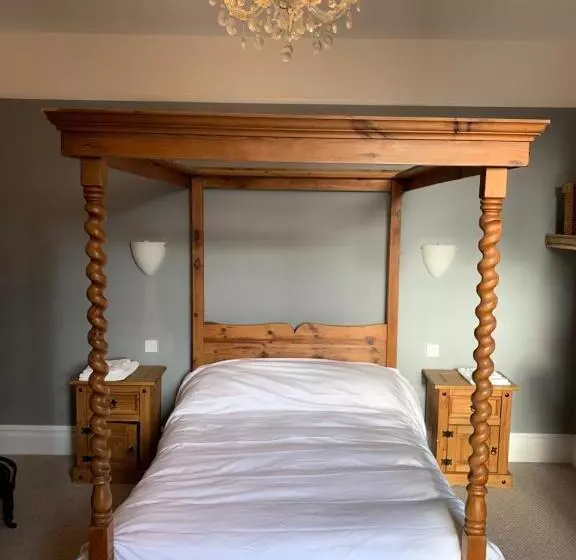 キングサイズベッドのスタンダードルーム, Lansdown House Bed & Breakfast