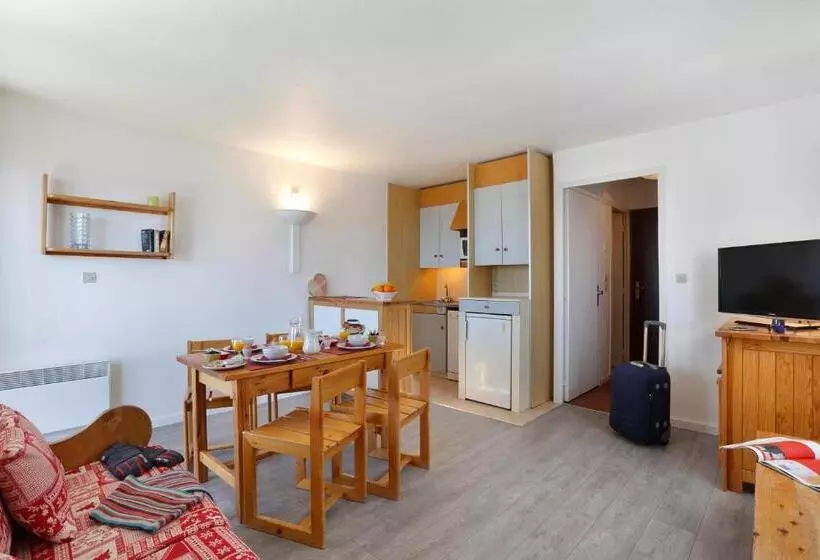 کلبه سوپریور, Les Balcons Du Soleil
