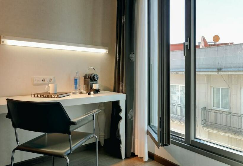 Номер Стандарт, Catalonia La Boquería