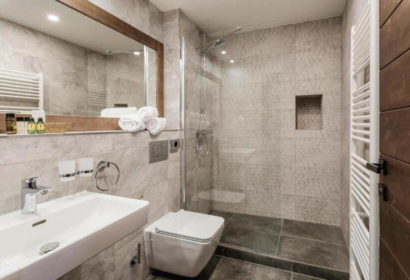 Номер Deluxe, Arietes Marmont Resort