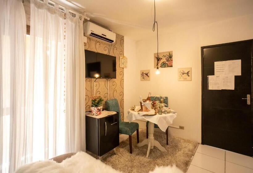 带大床的套房, Pousada Oceano