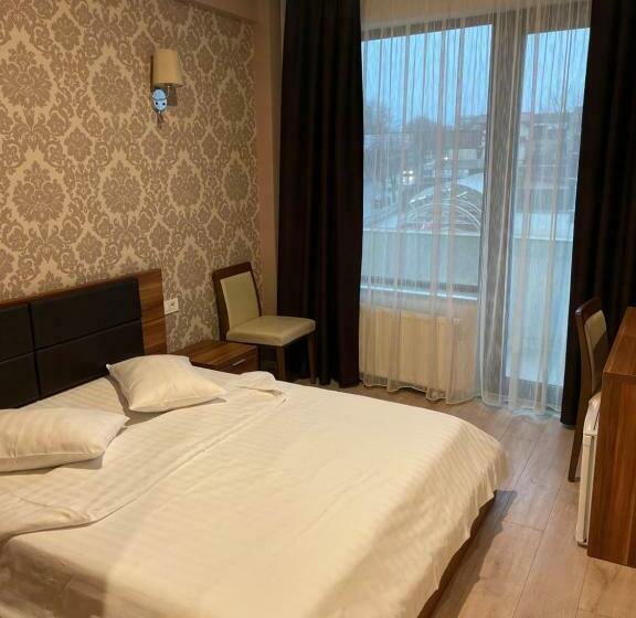 Номер Deluxe, Star