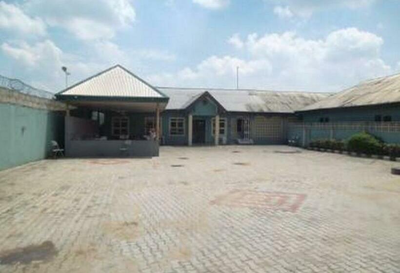 Habitación Estándar, Room In Lodge Mckay Resort Suites