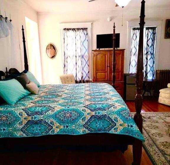 Номер Стандарт Трехместный, Historic 1912 Hoover House Bed And Breakfast