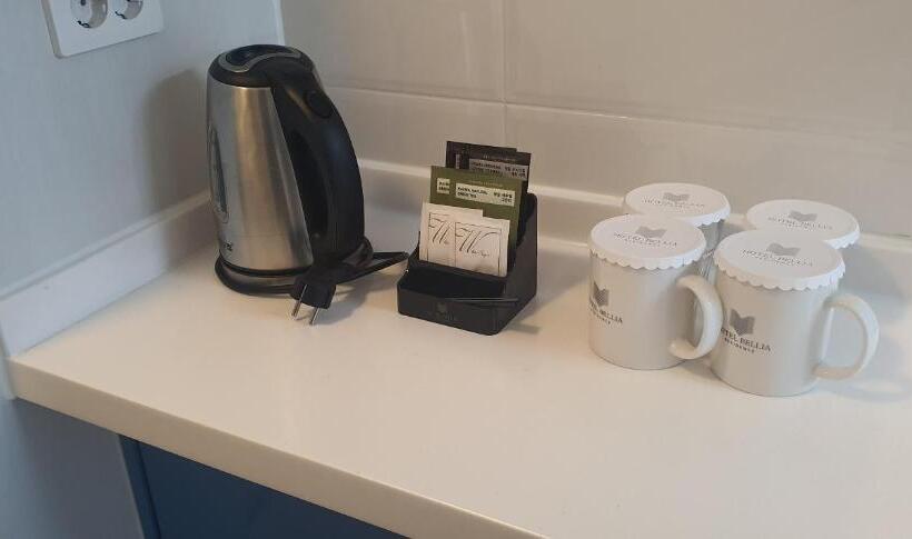 디럭스 룸, Bellia