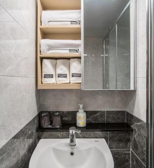 Habitación Cuádruple Estándar, Jeju Central Park Residence