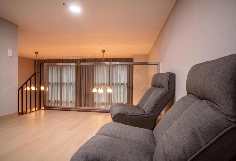 Suite Cama King, Jeju Central Park Residence