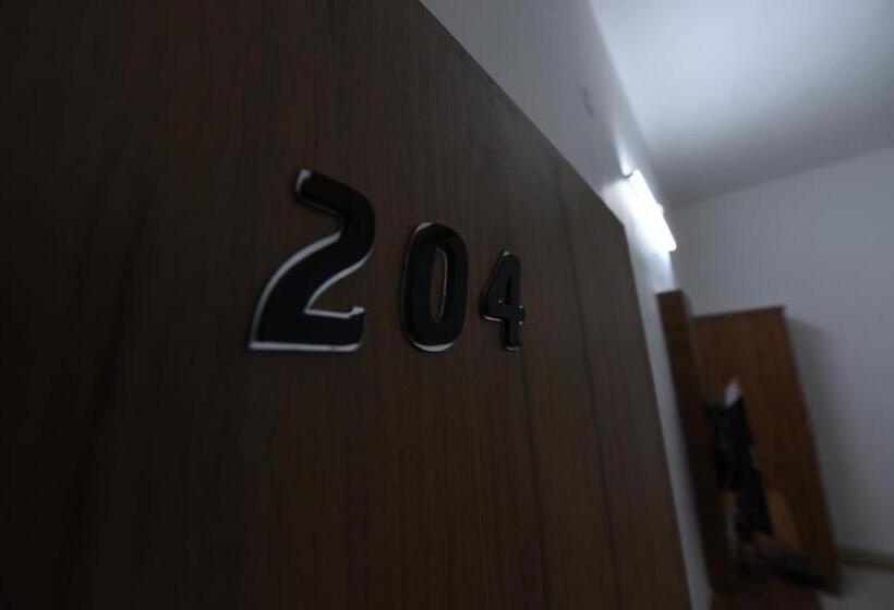 חדר דלוקס, Mayur