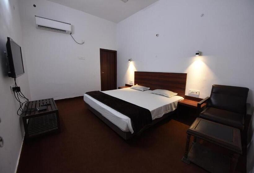 חדר דלוקס, Mayur