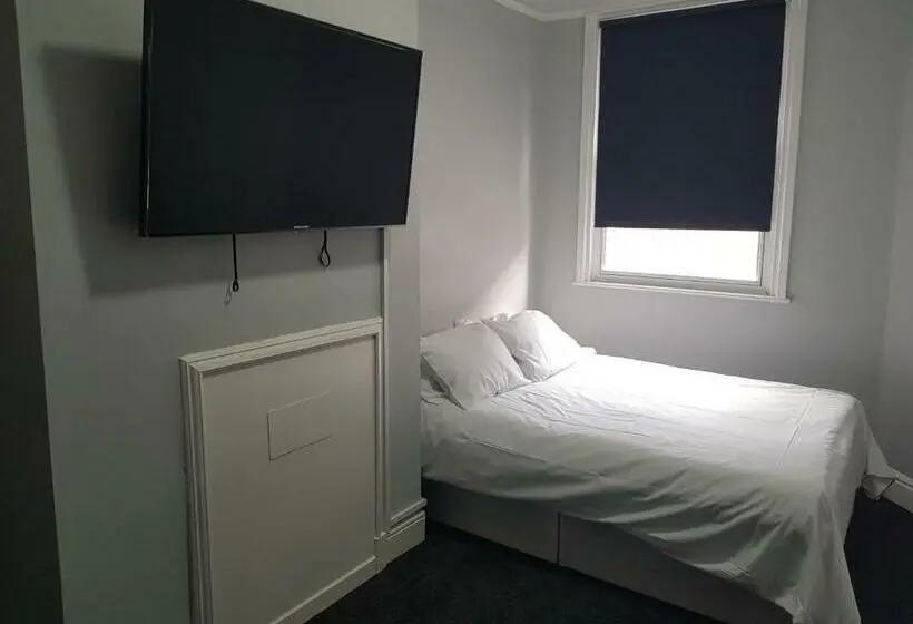Standard-huone Jaettu Kylpyhuone, Piccadilly Central