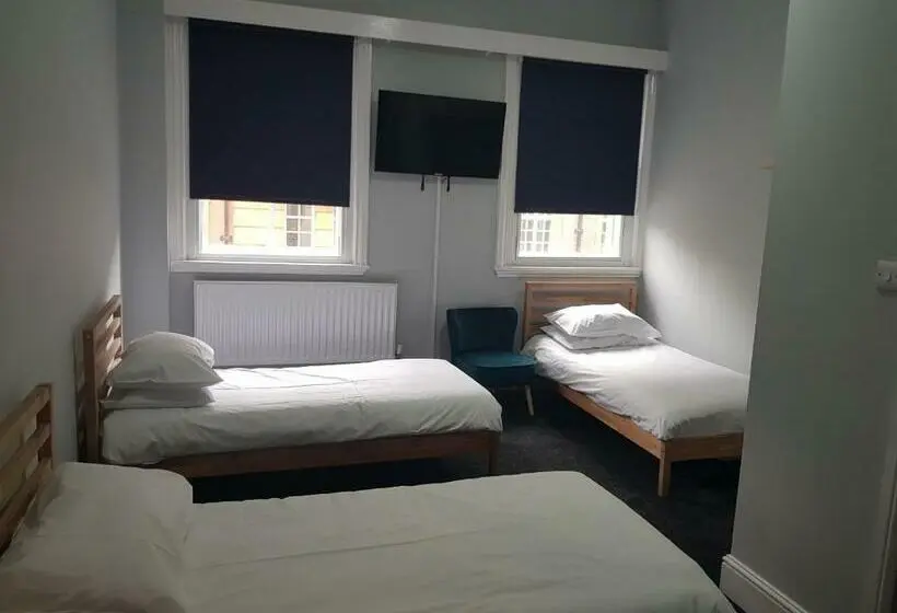 Standard Kolmen Hengen Huone, Piccadilly Central