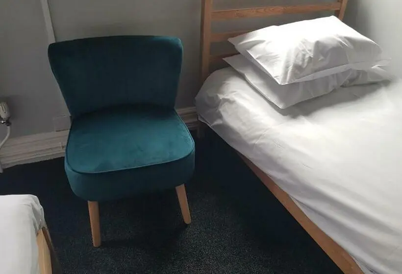 Standard Kolmen Hengen Huone, Piccadilly Central