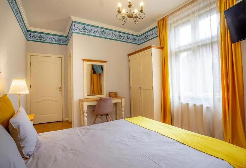 Номер Стандарт, Casa Joseph Haydn