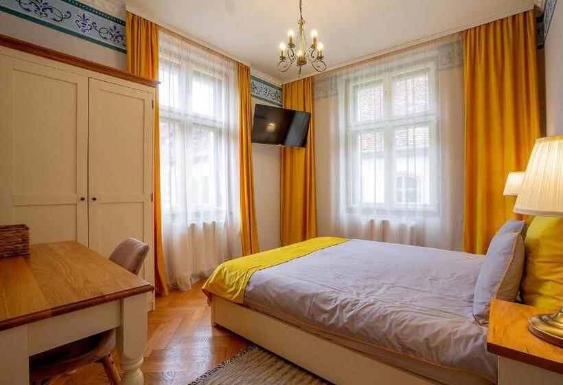 Номер Стандарт, Casa Joseph Haydn