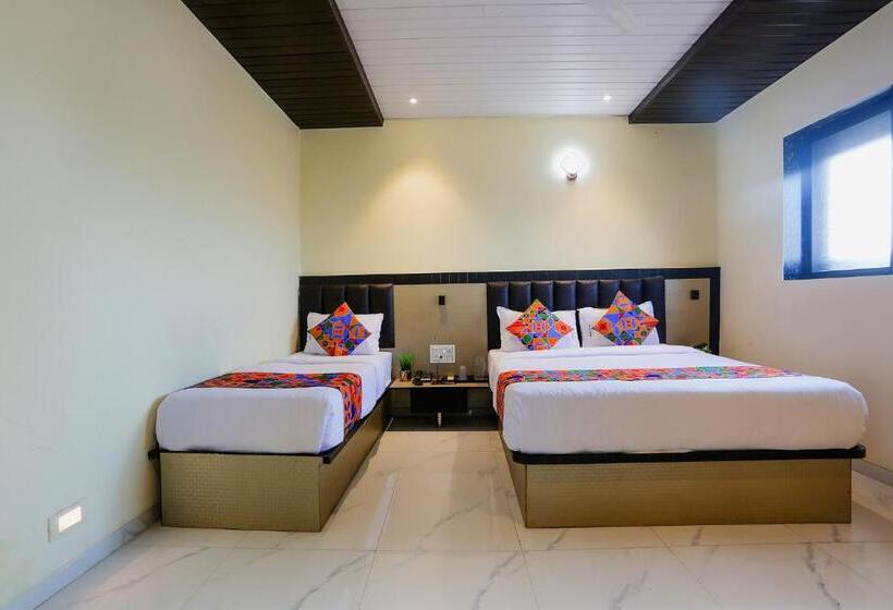 スーペリアールーム, Fabhotel Prime Land   Nr Bkc