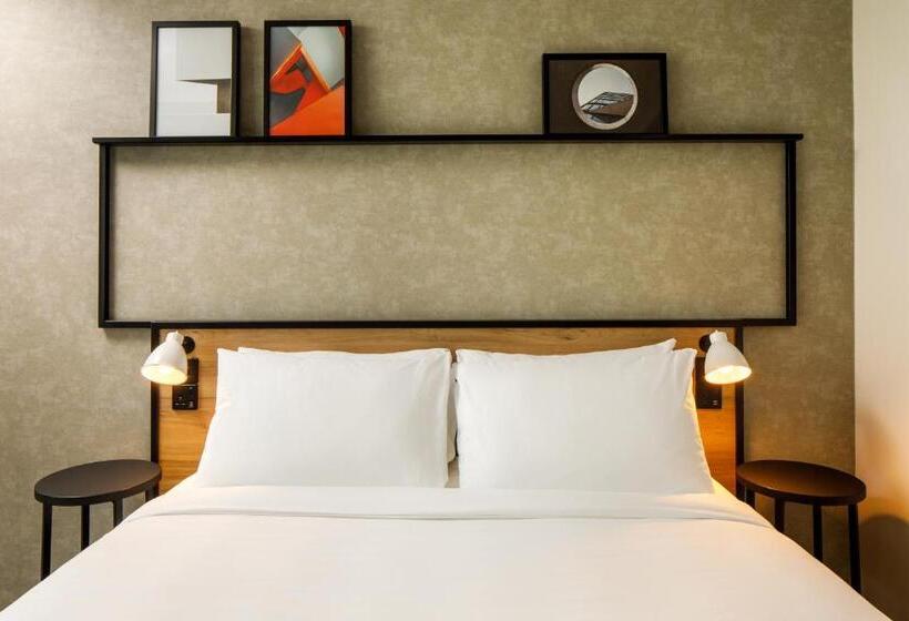 Номер Стандарт, Ibis London Sutton Point