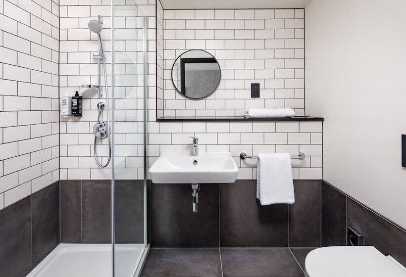 标准间, Ibis London Sutton Point