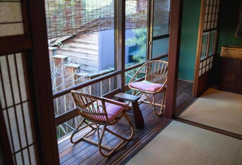 Номер Стандарт Трехместный, Machiya Guest House Carta