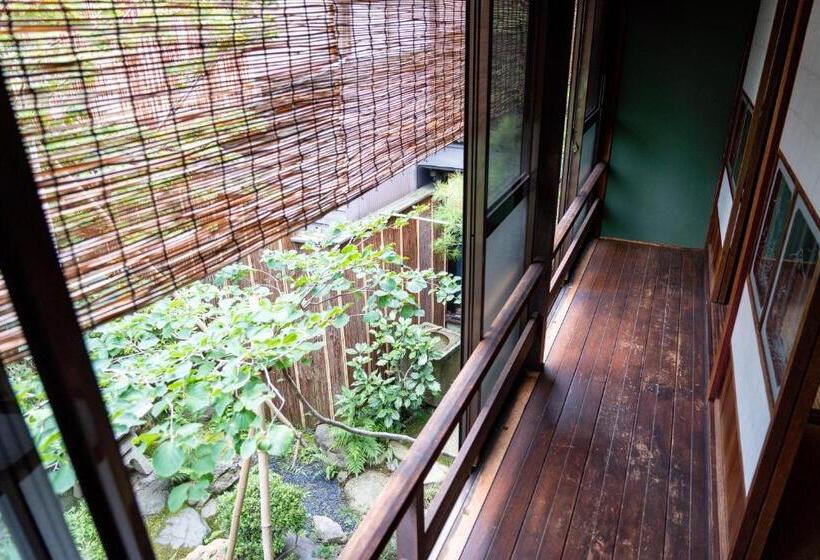 Номер Стандарт Трехместный, Machiya Guest House Carta