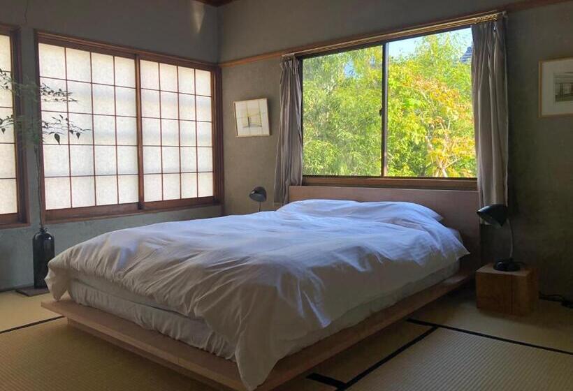 Номер Стандарт Вид на Сад, Machiya Guest House Carta