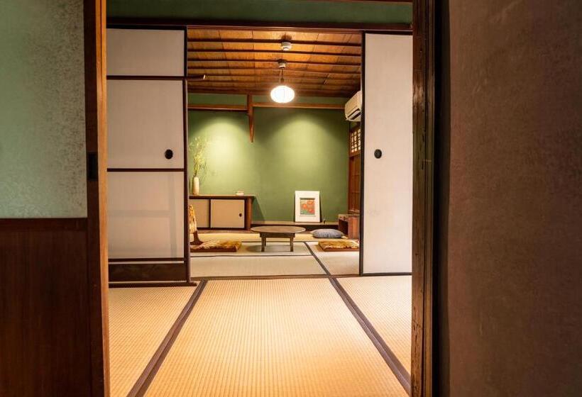 스탠다드 트리플 룸, Machiya Guest House Carta