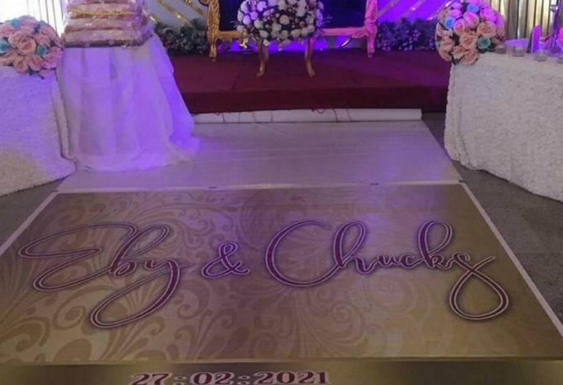 اتاق استاندارد, Room In Lodge Adanma Hotel And Suites