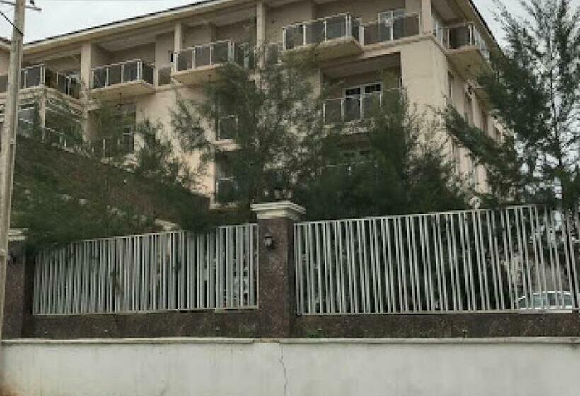 اتاق استاندارد, The Carlton Gate