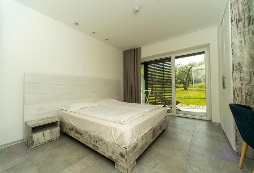 庭の見える1ベッドルームアパートメント, Residence Malcesine Active&family