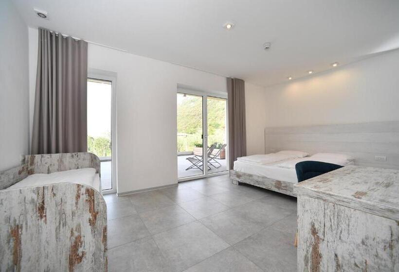 1 Bedroom Apartment Lake View, Residence Malcesine Active&family