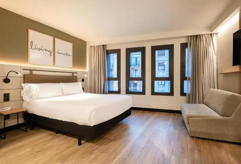 اتاق لوکس سه تخته, Leonardo Boutique Hotel San Sebastián