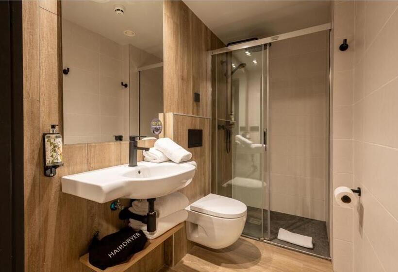 スーペリアトリプルルーム, Leonardo Boutique Hotel San Sebastián