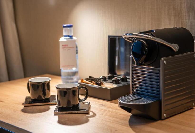 수피리어 트리플 룸, Leonardo Boutique Hotel San Sebastián