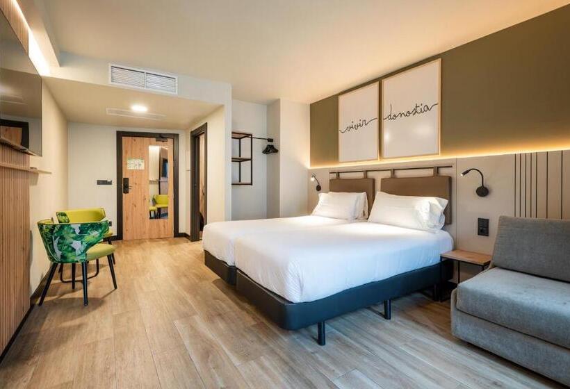 スーペリアトリプルルーム, Leonardo Boutique Hotel San Sebastián