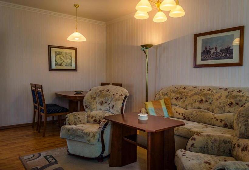 דירת חדר, Meereswelle   Anno 1875