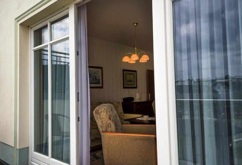 דירת חדר נוף לים, Meereswelle   Anno 1875