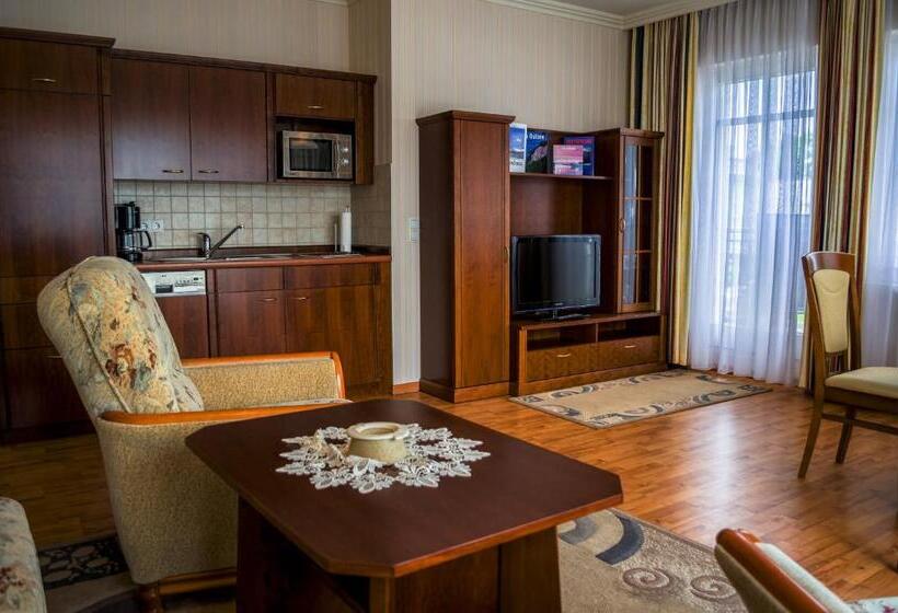 דירת חדר נוף לים, Meereswelle   Anno 1875