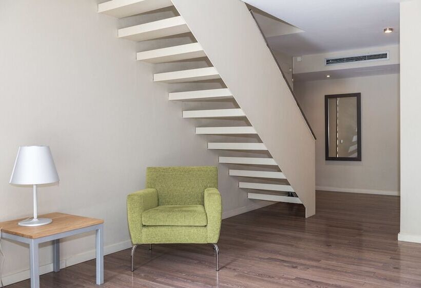 آپارتمان 3 خوابه, Casp 74 Apartments