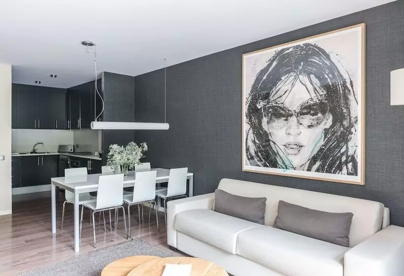 آپارتمان 3 خوابه, Casp 74 Apartments