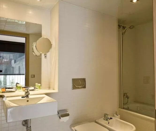 آپارتمان 3 خوابه, Casp 74 Apartments